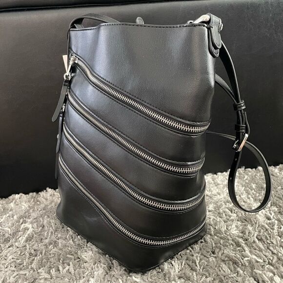 NWT Zara Zippered Bucket Bag - Picture 4 of 13